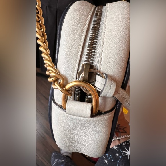 Gucci Ivory blue Circle Crossbody Bag with Gold Chain - Picture 11 of 14